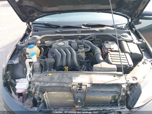 3VW1K7AJXFM347577 Volkswagen Jetta