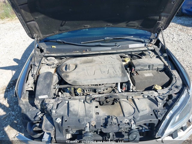 1C3CCCAG2FN740506 Chrysler 2015