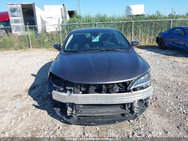 1C3CCCAG2FN740506 Chrysler 2015