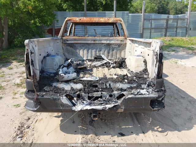 Chevrolet l84 2023 3GCUDAED0PG204522 Image 16