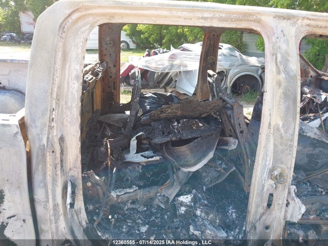 Chevrolet l84 2023 3GCUDAED0PG204522 Image 8