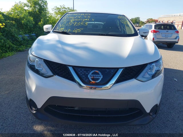 JN1BJ1CP6JW159353 Nissan 2018
