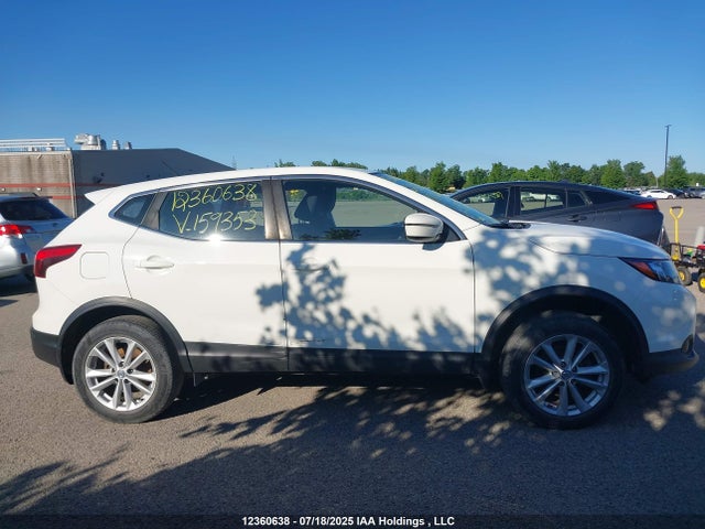 JN1BJ1CP6JW159353 Nissan 2018