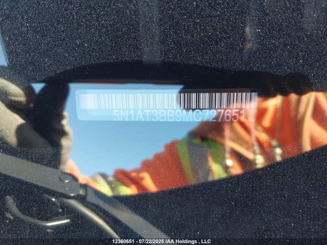 5N1AT3BB9MC727651 Nissan Rogue