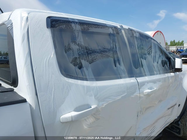 1GCGTEEN3N1169602 Chevrolet lgz