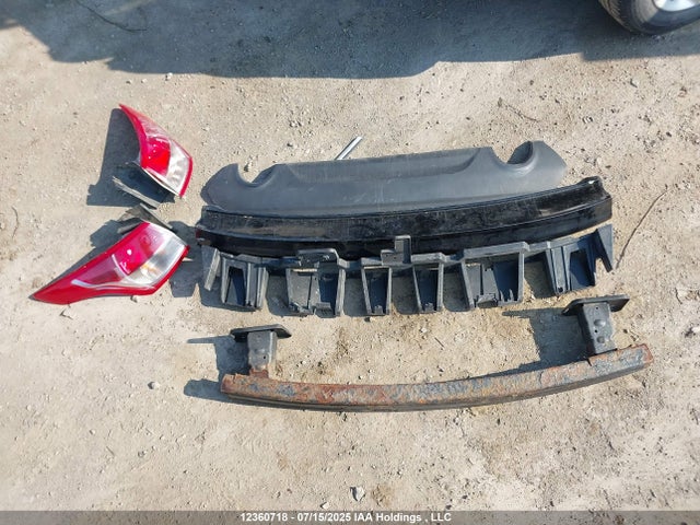 1FMCU9GX1EUB88306 Ford Escape