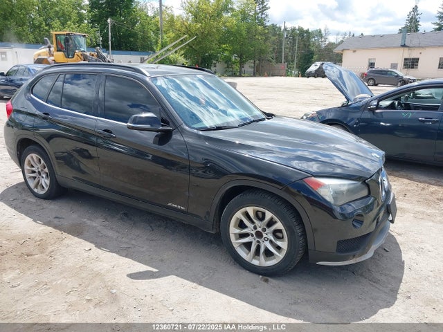 BMW X1 2015 WBAVL1C52FVY25945 Image 1
