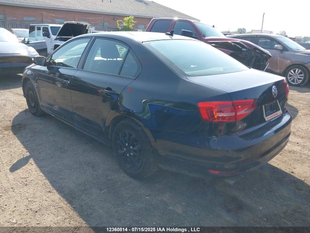 3VW2K7AJ0FM245970 Volkswagen 2015
