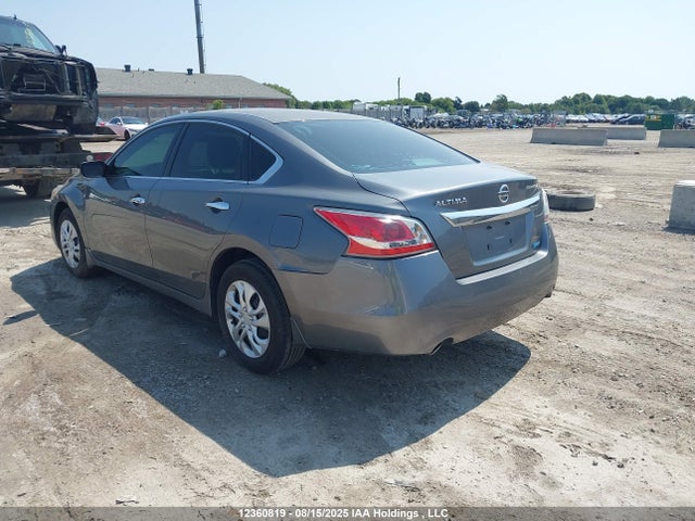 1N4AL3AP9FN336286 Nissan 2015