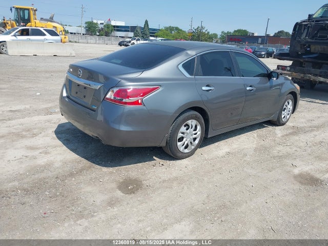 1N4AL3AP9FN336286 Nissan 2015