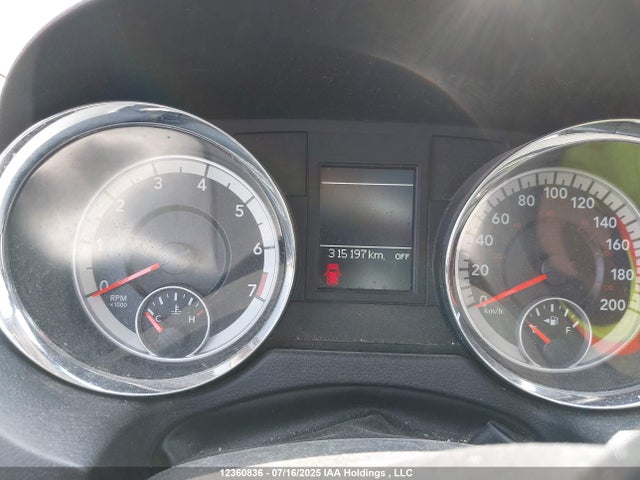 2C4RDGDG9FR633736 Dodge Grand Caravan