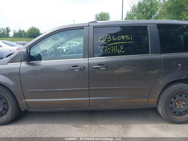 2C4RDGBGXFR701142 Dodge Grand Caravan