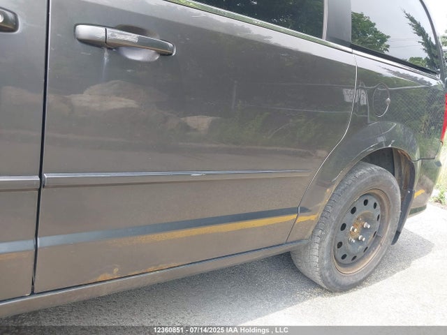 2C4RDGBGXFR701142 Dodge Grand Caravan