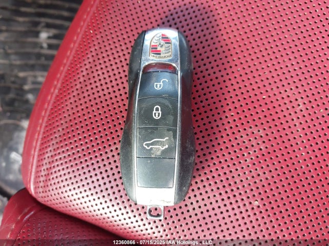 Porsche 2015 2015 WP1AF2A2XFLA40753 Image 11