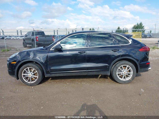 Porsche 2015 2015 WP1AF2A2XFLA40753 Image 15