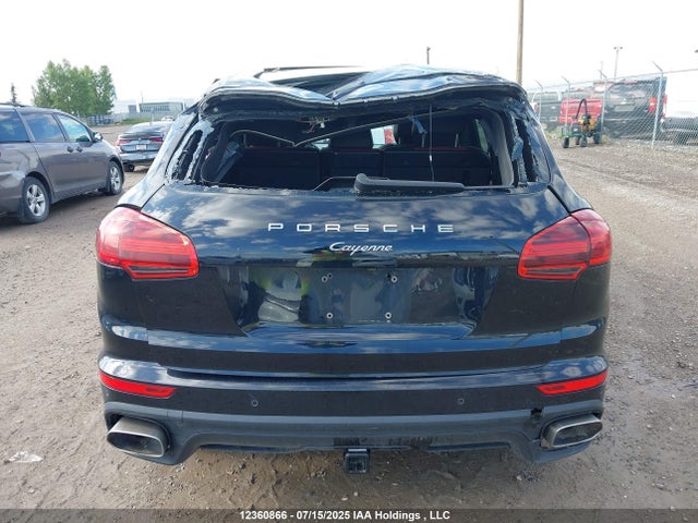 Porsche 2015 2015 WP1AF2A2XFLA40753 Image 17