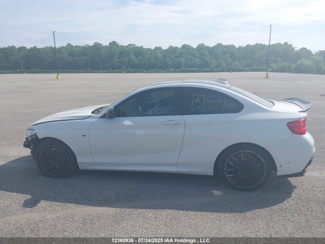 WBA2G3C32HV986719 BMW 2017