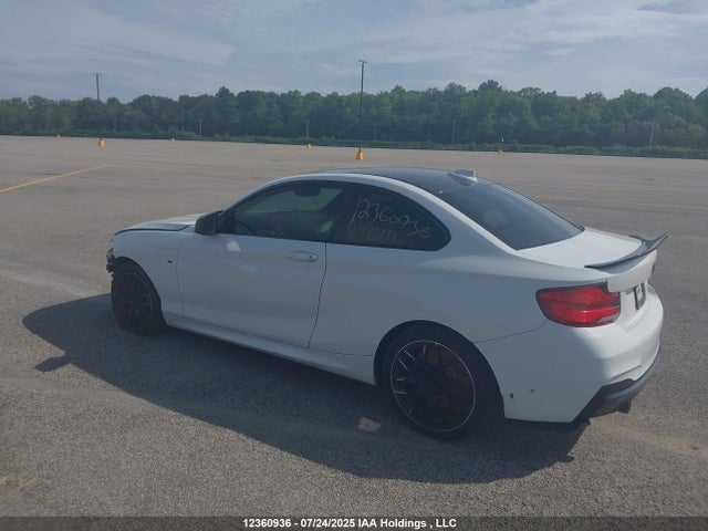 WBA2G3C32HV986719 BMW 2017