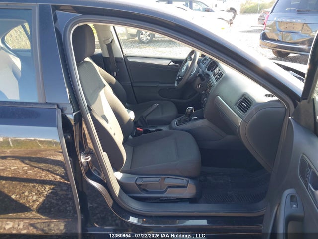 3VW267AJ4GM369312 Volkswagen 2016