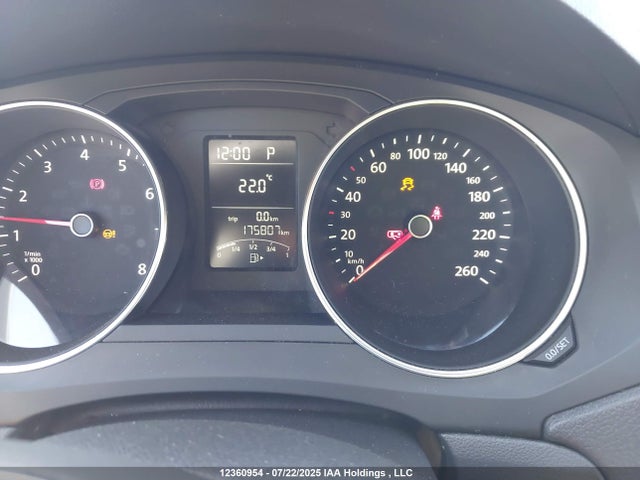 3VW267AJ4GM369312 Volkswagen 2016