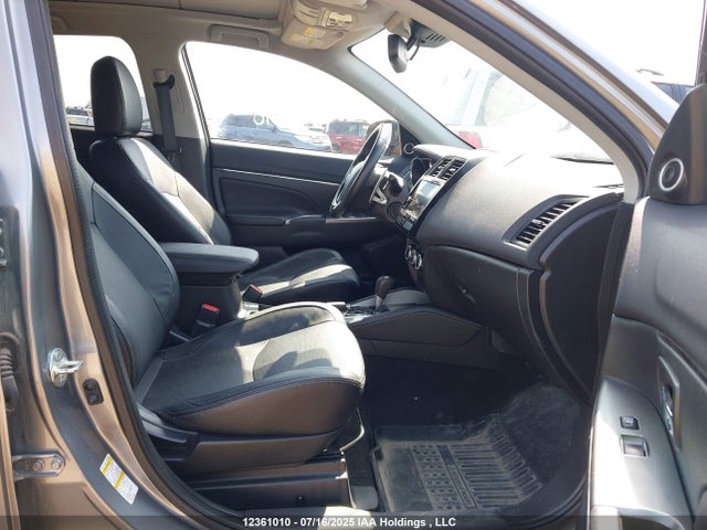 12361010 :رقم المزاد ، JA4AJ4AW7JZ610383 vin ، 2018 Mitsubishi Rvr Gt/se Anniversary Edition/se Limited Edition مزاد بيع