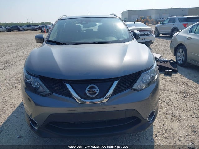 JN1BJ1CR6KW340715 Nissan 2019
