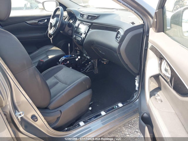 JN1BJ1CR6KW340715 Nissan 2019