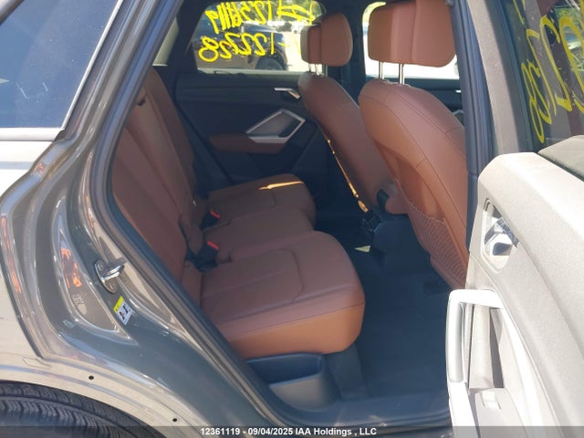 WA1AECF39L1122728 Audi Q3