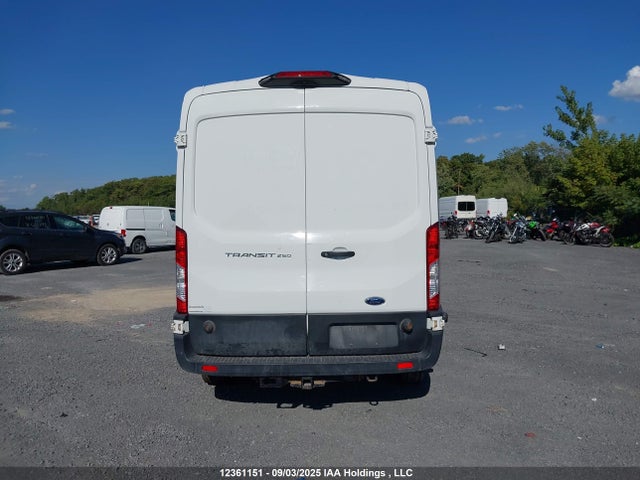 Ford Transit 2019 1FTYR2CM0KKB81076 Image 17
