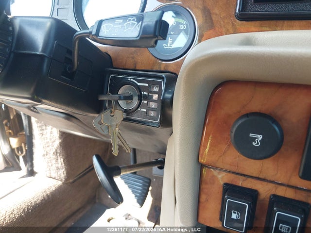 12361177 :رقم المزاد ، SAJBN1044HC471776 vin ، 1987 Jaguar Xj12 مزاد بيع
