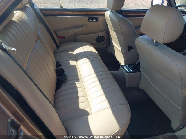 12361177 :رقم المزاد ، SAJBN1044HC471776 vin ، 1987 Jaguar Xj12 مزاد بيع