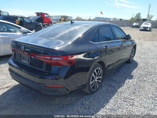 3VWEX7BUXSM016732 Volkswagen tsi