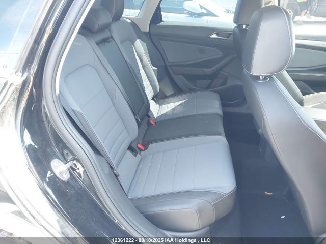 3VWEX7BUXSM016732 Volkswagen tsi