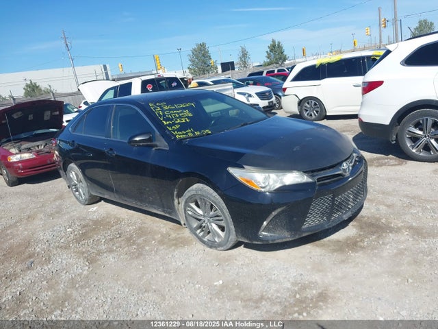 4T1BF1FKXHU417518 Toyota CAMRY SE