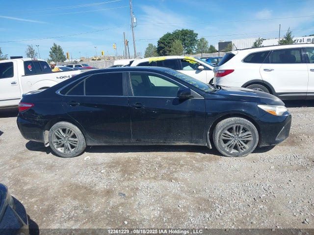 4T1BF1FKXHU417518 Toyota CAMRY SE