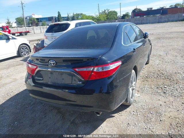 4T1BF1FKXHU417518 Toyota CAMRY SE