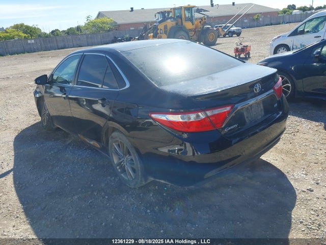 4T1BF1FKXHU417518 Toyota CAMRY SE