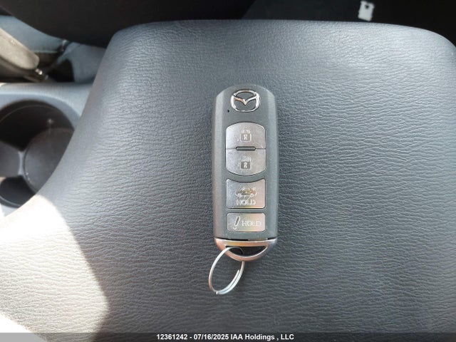 JM1BM1V7XE1133777 Mazda pe