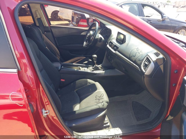 JM1BN1V7XJ1173932 Mazda pe