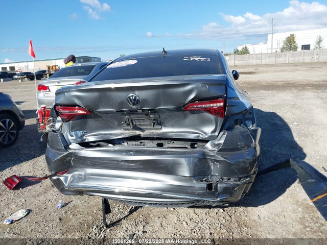 3VWC57BU9MM037832 Volkswagen tsi