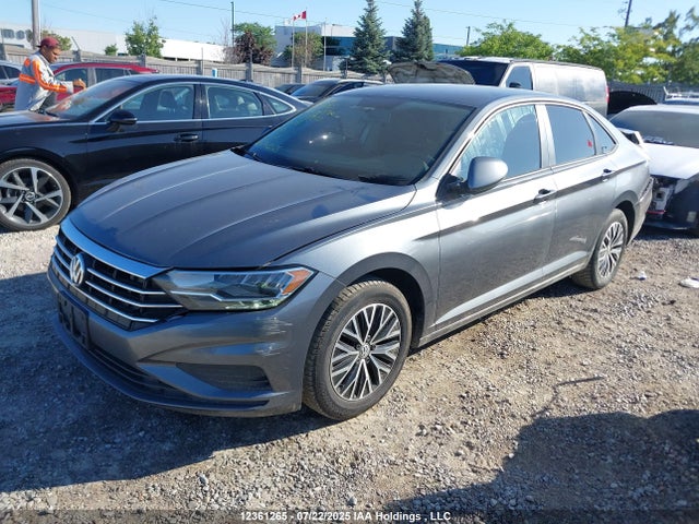 3VWC57BU9MM037832 Volkswagen tsi