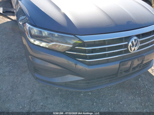3VWC57BU9MM037832 Volkswagen tsi
