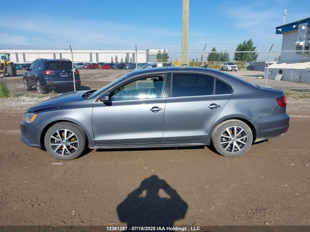 3VWD67AJ1GM319301 Volkswagen 2016