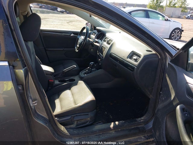 3VWD67AJ1GM319301 Volkswagen 2016