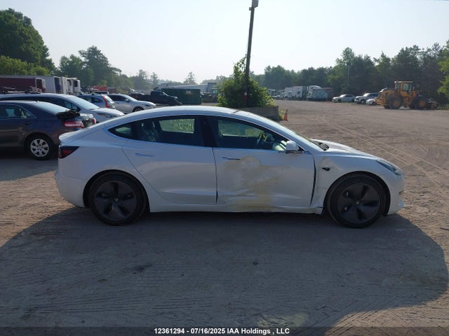 5YJ3E1EB1LF716524 Tesla MODEL 3