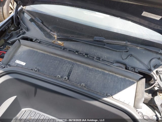 Tesla Model Y 2022 7SAYGDEE2NF393716 Image 10