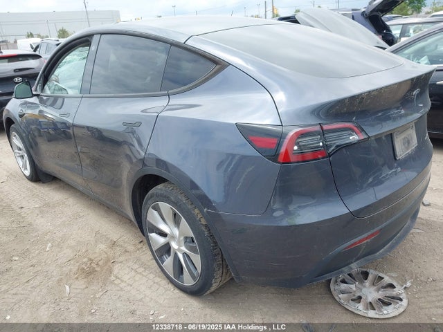 Tesla Model Y 2022 7SAYGDEE2NF393716 Image 3