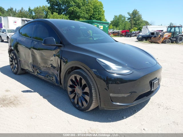 7SAYGDEF7NF468791 Tesla Model Y