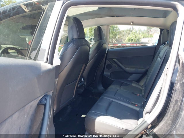 7SAYGDEF7NF468791 Tesla Model Y