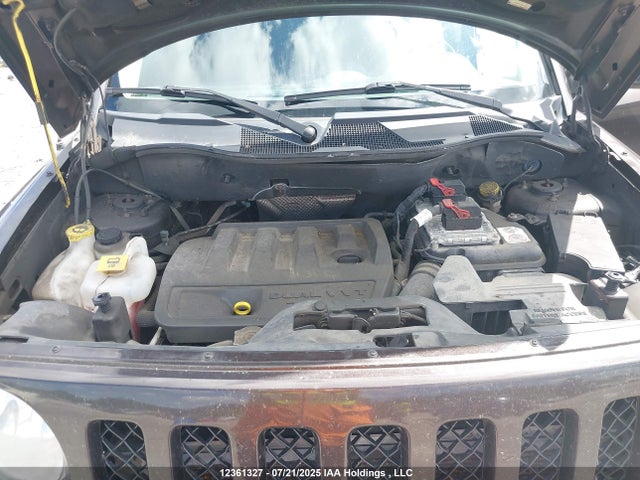 1C4NJPAB4ED628123 Jeep 2014